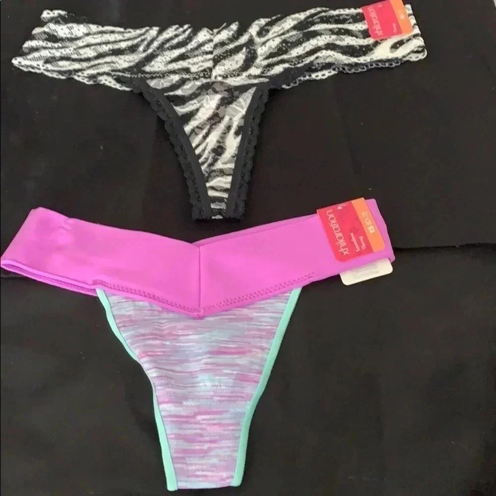 2 Xhilaration Thongs Set of 2 XS